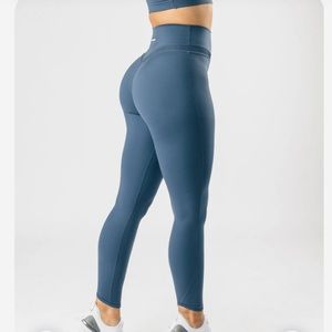 BRAND NEW Alphalux Harmony Leggings